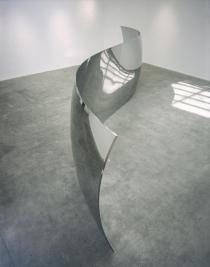 Anish Kapoor, S-Curve, 2006. Image courtesy the artist and Regen Projects. © the artist. Photograph: Joshua White, Los Angeles