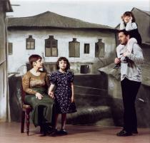 Adrian Paci, Back Home, 2001. Courtesy the artist and Deutsche Bank Collection.